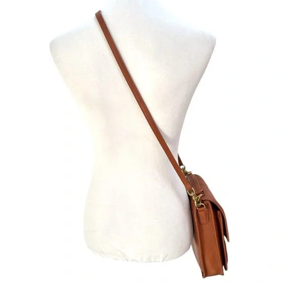 Coach Vintage Willis Station Leather Crossbody with Matching Checkbook Cover Tan - Picture 4 of 17